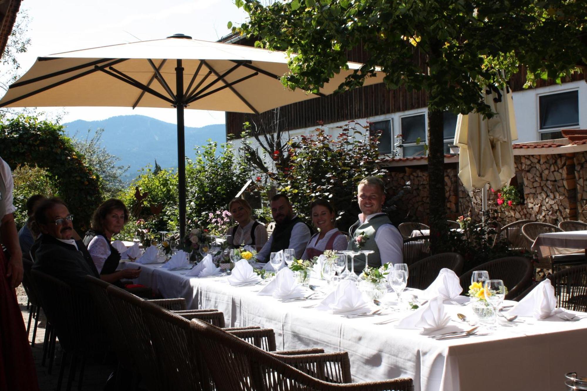 Landhotel Und Gasthof Kirchberger Wildsteig Buitenkant foto