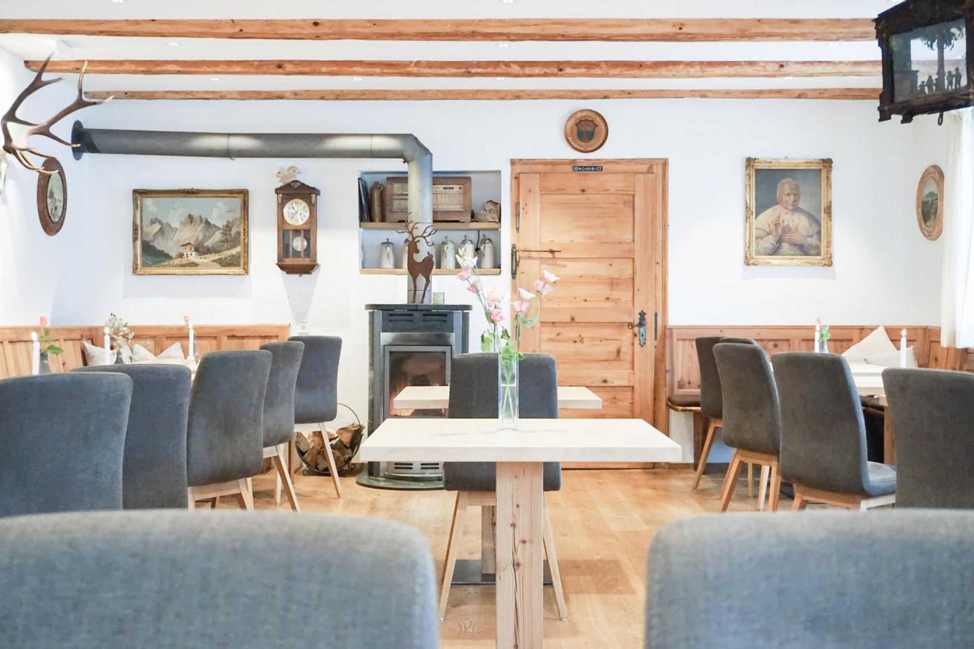 Landhotel Und Gasthof Kirchberger Wildsteig Buitenkant foto