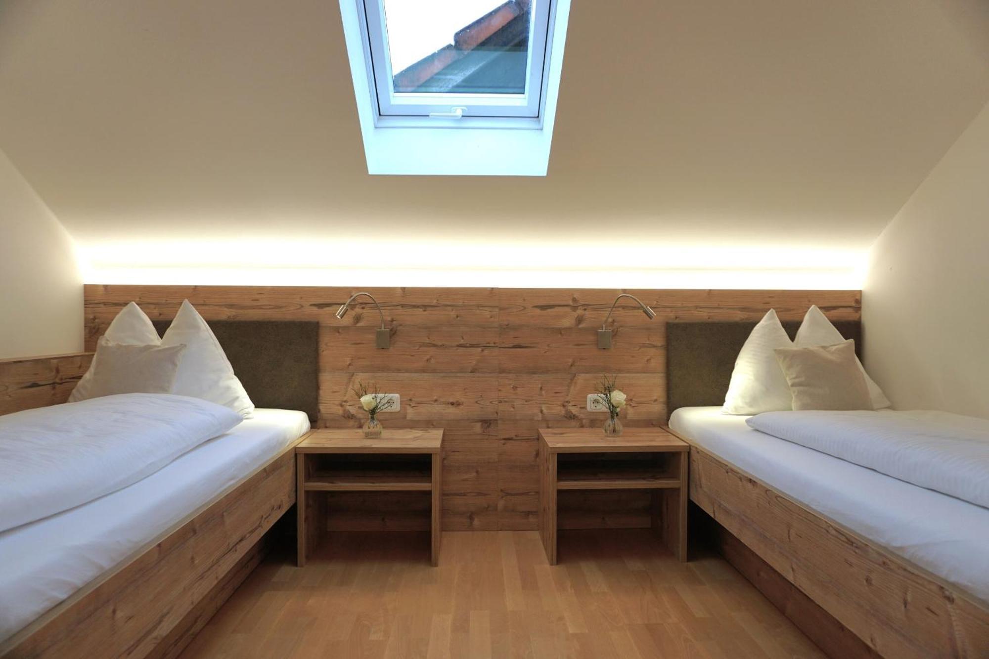 Landhotel Und Gasthof Kirchberger Wildsteig Kamer foto